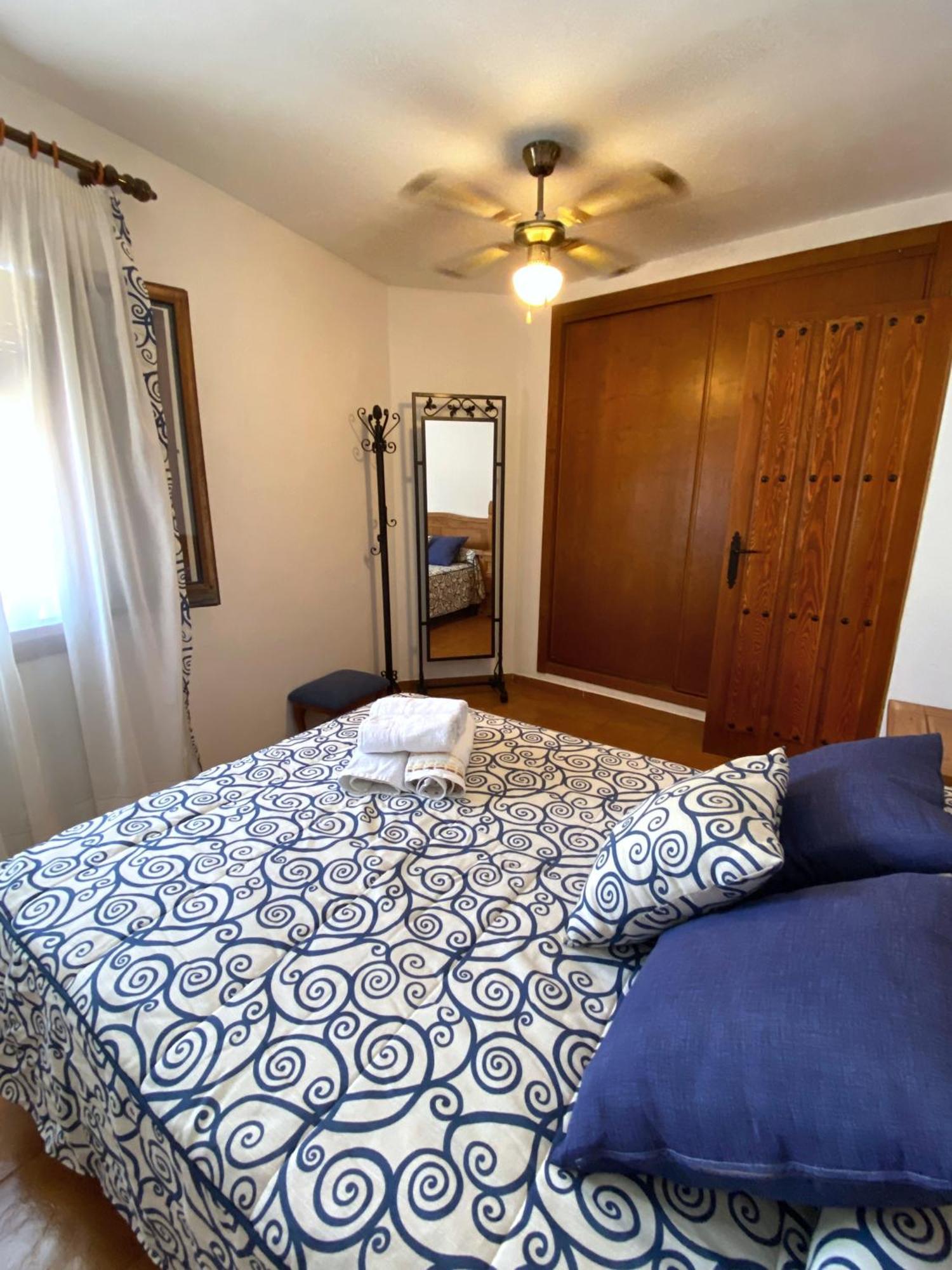 Apartamento Fray Eloy De 1 Habitacion Guadalupe  Rum bild